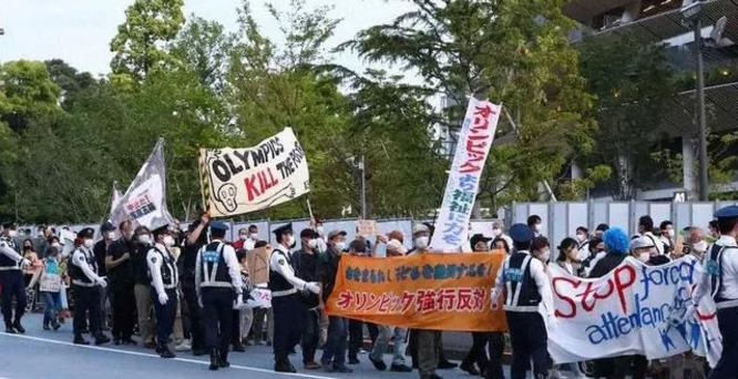 林泉忠：在民众反对续办东奥的声浪中，日本政府为何“非办不可”?
