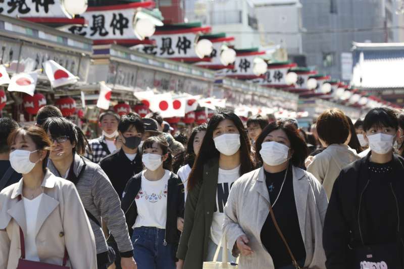 蔡彬：日本疫情持续向好的原因是什么？