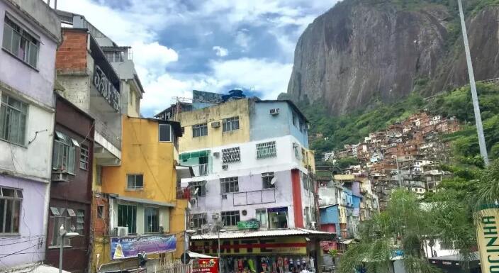 城市住房政策失灵：巴西的历程及其启示