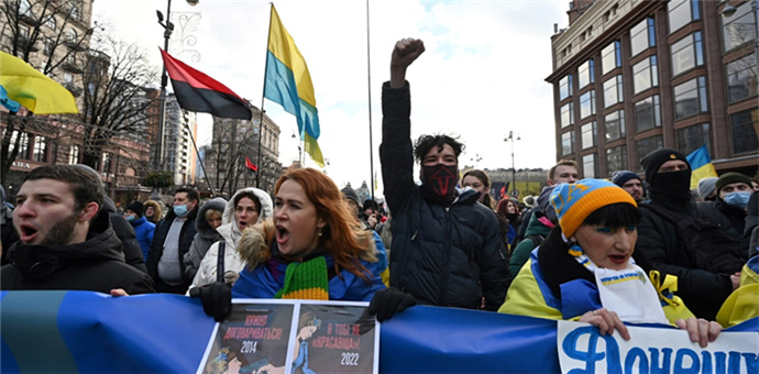 波波娃&舍维尔：普京无法让乌克兰的民族认同和国家地位“归零”