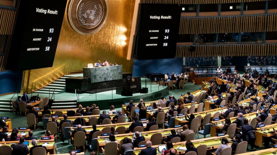 2022年4月7日，联合国大会通过决议，暂停俄罗斯在人权理事会的资格.jpg